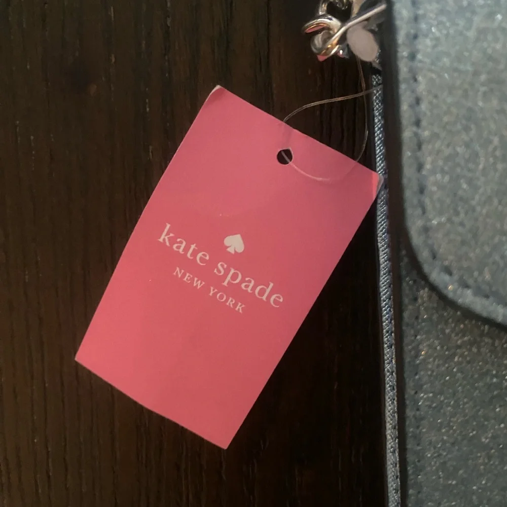 NEW AUTHENTIC Kate Spade flap crossbody bag.